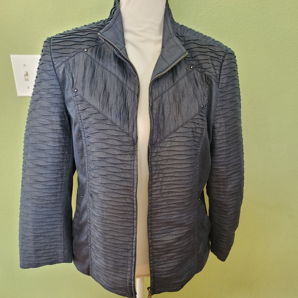 Erin London large petite jacket. Navy blue.